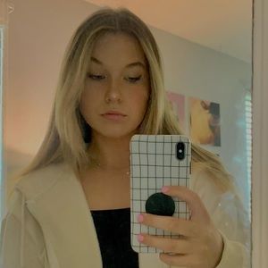 Meet your Posher, Madelyn